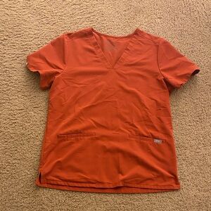 Figs scrub top Auburn medium